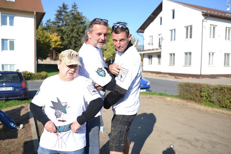 Turnaj v petanque.