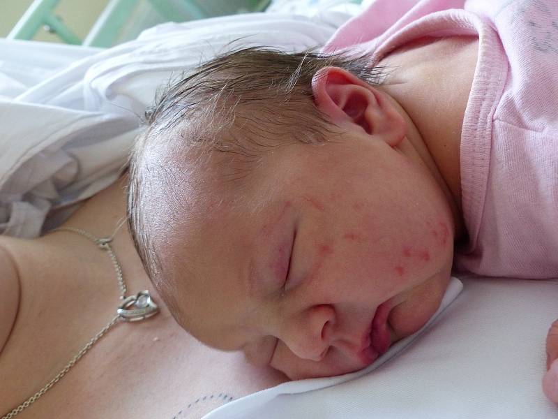 Tereza Balounová se narodila 30. listopadu 2022 v kolínské porodnici, vážila 3700 g a měřila 49 cm. Do Žehuně odjela s maminkou Eliškou a tatínkem Petrem.