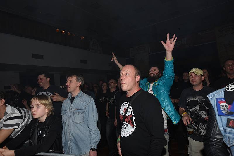 Metallica z Kyjeva nadchla i v neděli místní a přespolní fanoušky.