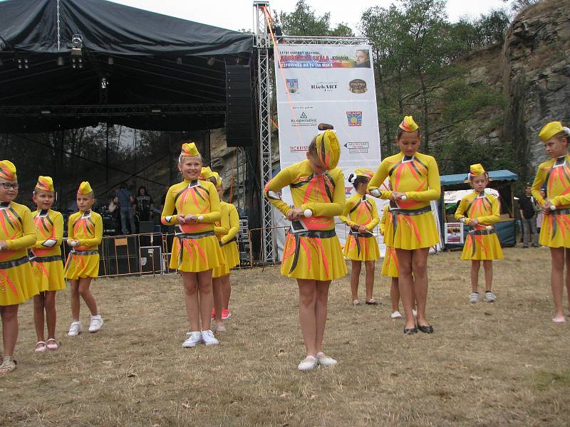 Rodinný festival Kouřimská skála zahájil pohádkový program.