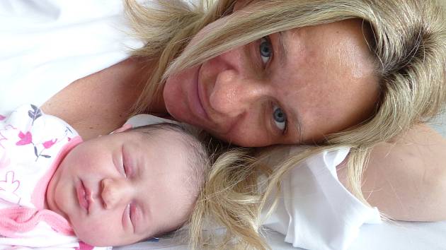 Lucie Hanušová se narodila 4. května 2022 v kolínské porodnici, vážila 3275 g a měřila 49 cm. Do Českého Brodu odjela s maminkou Radkou a tatínkem Markem.
