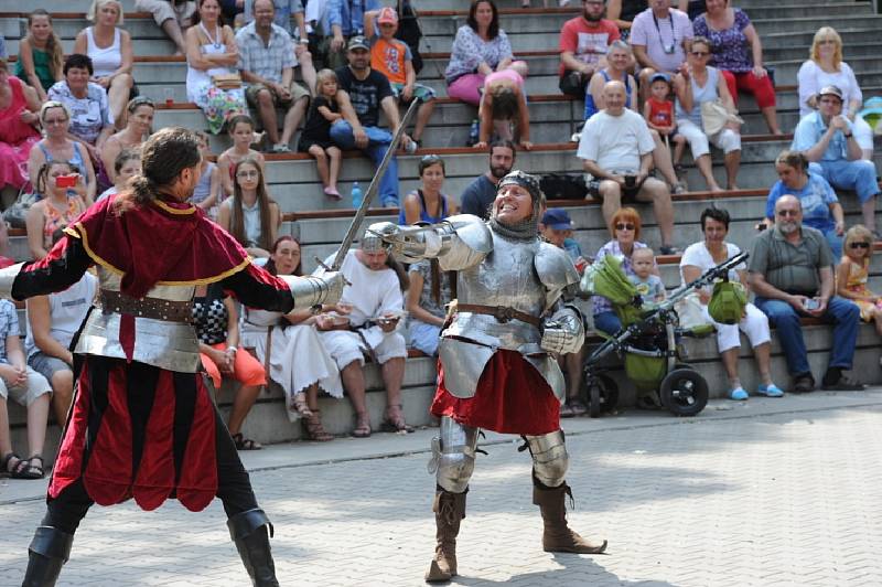 Císařský den v Kolíně zavedl příchozí zpět do historie