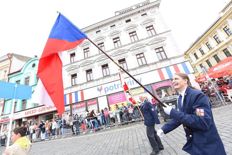 Marie Rottrová podtrhla noční atmosféru Karlova náměstí