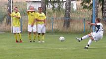 Z přípravného utkání Velim - Mladá Boleslav B (2:2).