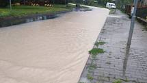 Pod Viničákem v Kolíně po přívalových deštích 14. června 2020.