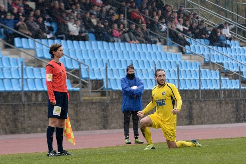 Z utkání Varnsdorf - FK Kolín (3:1).