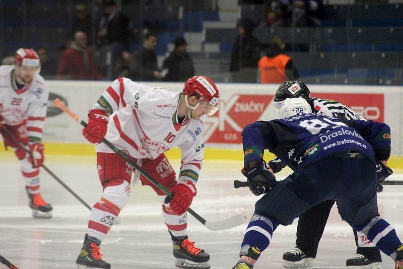 Z hokejového utkání Chance ligy Kolín - Frýdek-Místek (1:2)