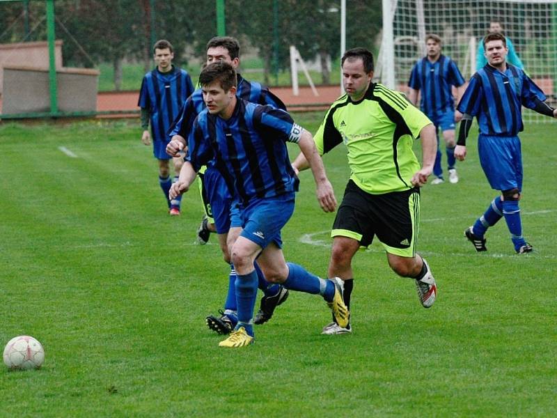 Z utkání Kouřim - Konárovice (3:1).