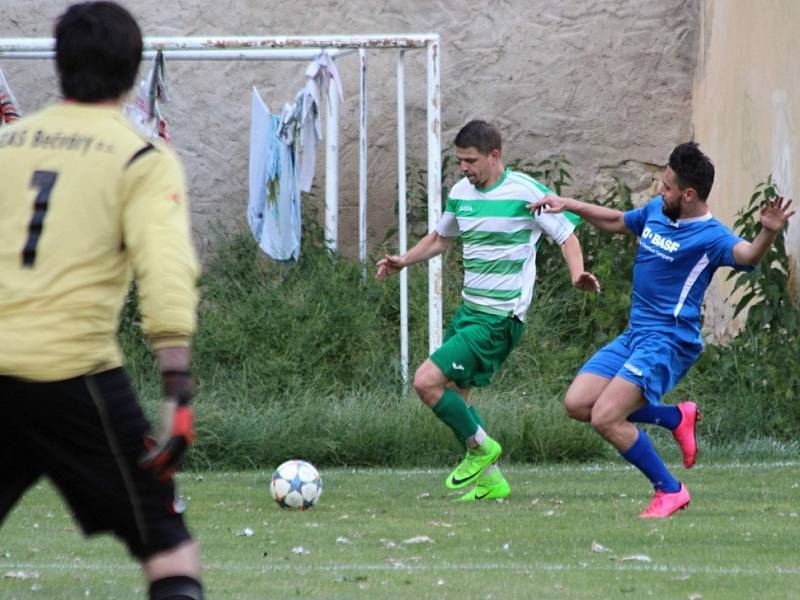 Z utkání Bečváry - Nučice (3:1).