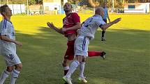 Fotbalisté Českého Brodu deklasovali Štětí 7:0.