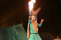 První den festivalu Gasparáda nabídl program sahající od klasické pantomimy až po ohnivou show