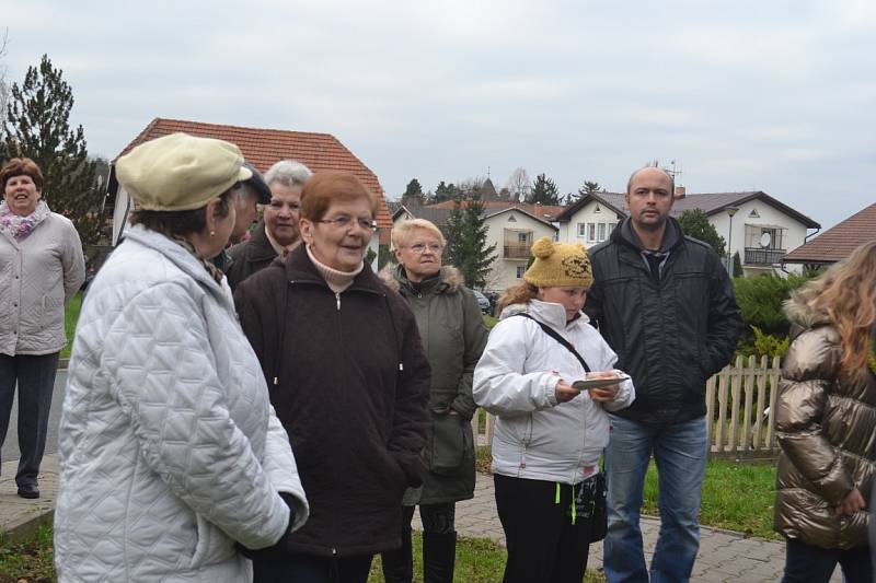 Radimští se sešli na svěcení sochy