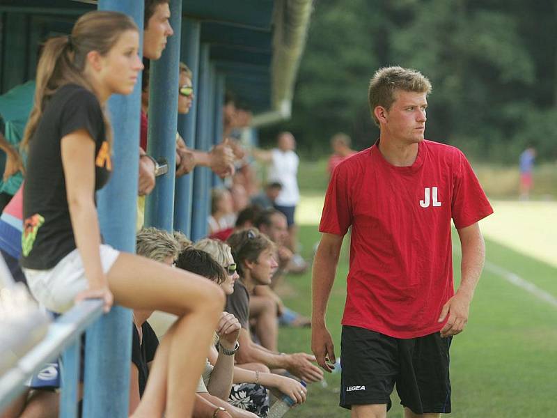 Z přípravného fotbalového utkání Velim - Kutná Hora (3:1)