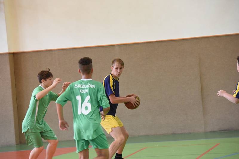 Poslední sportovní den v Kolíně ukončila cyklistika, basketbal i házená.