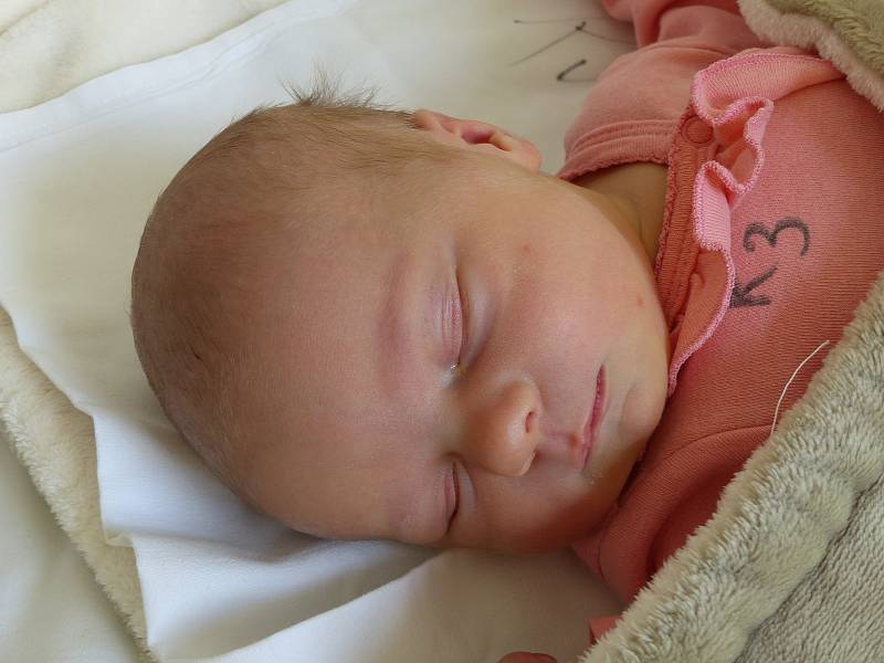 Barbora Pospíšilová se narodila 15. května 2020 v kolínské porodnici, vážila 3165 g a měřila 49 cm. V Sadské se z ní těší maminka Věra a tatínek Petr.