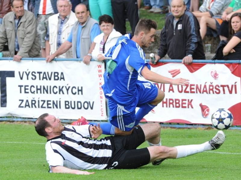 Z utkání FK Kolín - Horní Měcholupy (2:0).