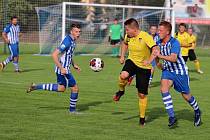 Z utkání I. B třídy Pečky - Liblice (1:0).