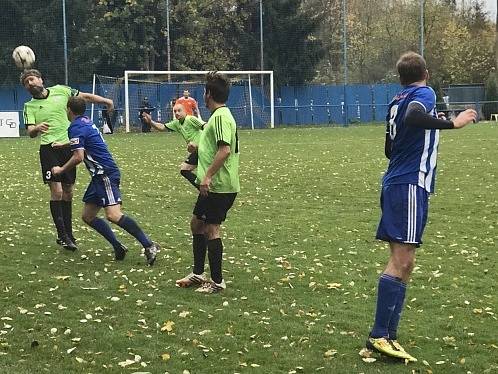 Z utkání Český Brod - Velvary (0:1).