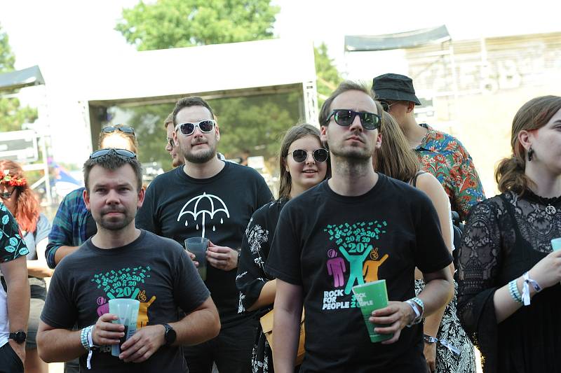 Z dalšího ročníku festivalu Rock for People, který hostil Festival Park Hradec Králové.