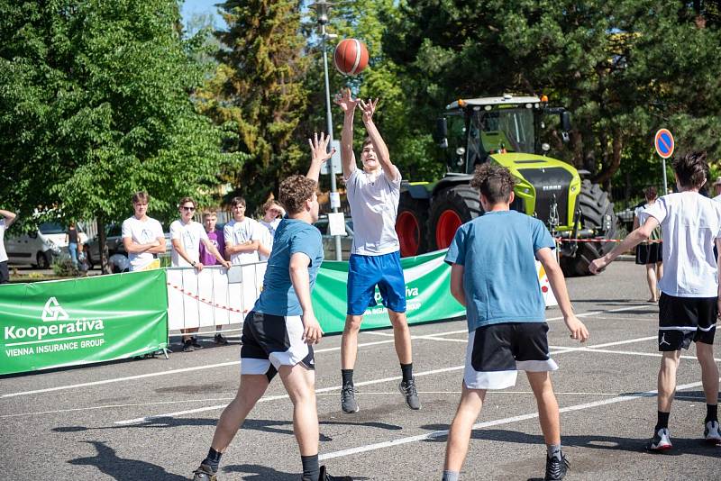 Z jubilejního 20. ročníku Streetball cupu v Kolíně.