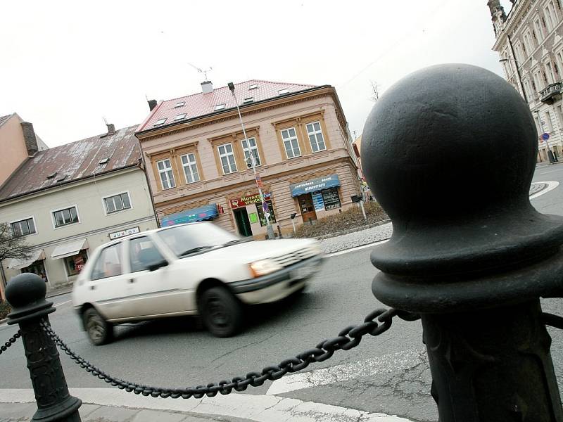 Kruhové objezdy většinou bezpečnost navyšujív