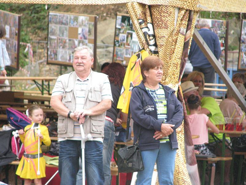 Rodinný festival Kouřimská skála zahájil pohádkový program.