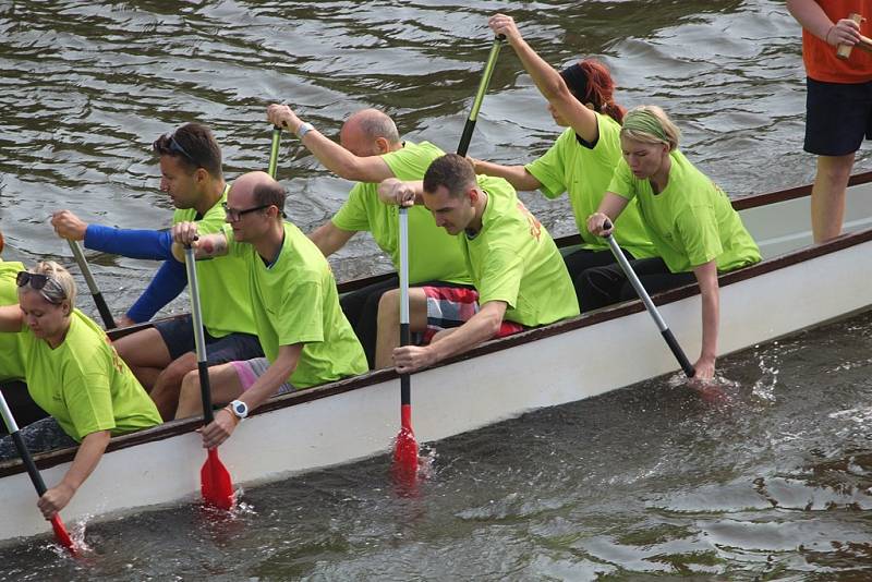 Dračí lodě zavítaly do Kolína již po jedenácté