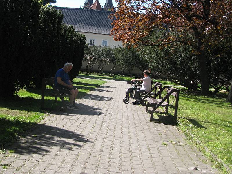 V Komenského parku v Kolíně.