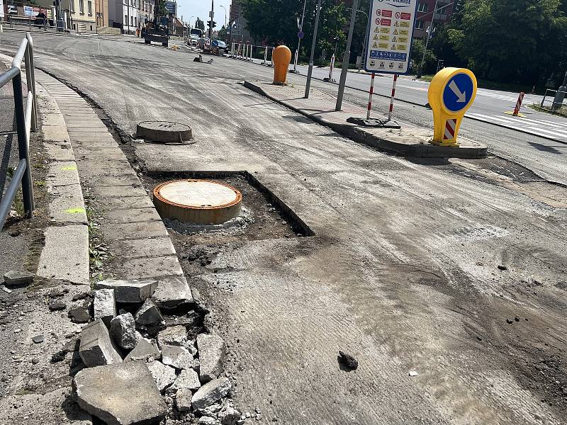 Rekonstrukce povrchu ulice Jaselská v Kolíně.