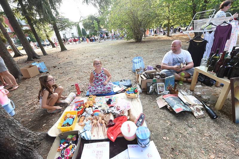 Sedmá letní otevřená ulice se spojila s Blešákem na vzduchu.