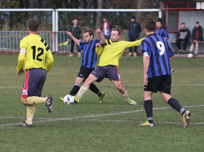 Z utkání Jestřabí Lhota - Konárovice (2:0).