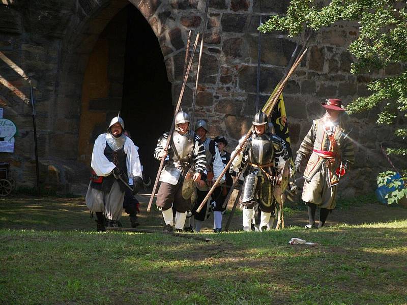 Historické slavnosti Mračení na tvrzi Tuchoraz 