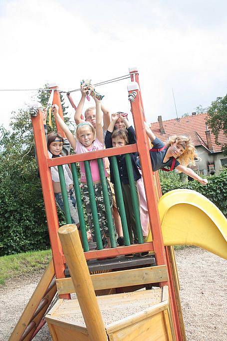 Kouřimské děti slavily výročí založení dětského hřiště