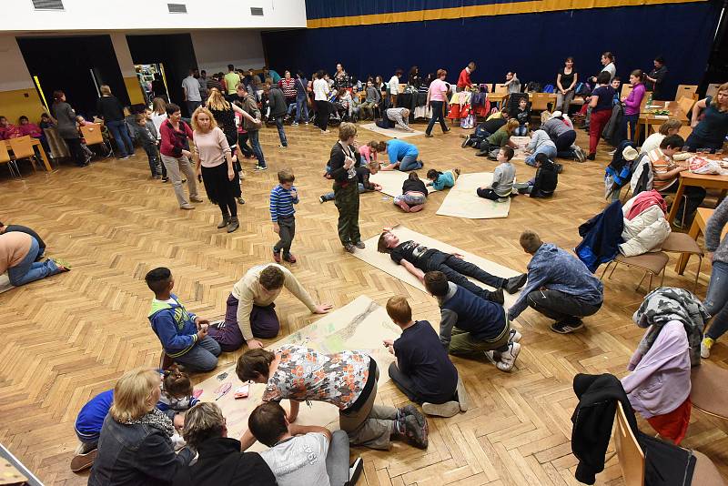 Číslovku dvacet tři má za svým názvem letošní výstava finálových prací celostátní přehlídky výtvarných prací osob s mentálním postižením nazvaná Radost.