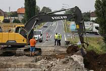 Přeložka na silnici I/12 kvůli rekonstrukci mostu u Přistoupimi a Českého Brodu.