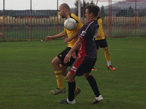 Z utkání Jestřabí Lhota - Žiželice (2:2, PK 1:4).