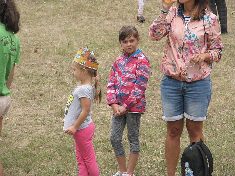 Rodinný festival Kouřimská skála zahájil pohádkový program