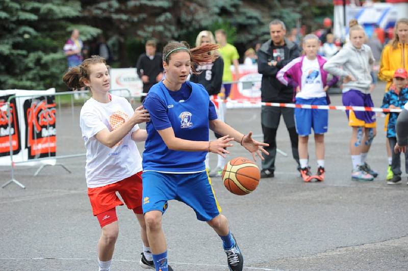 Streetball a dětský den byl již po patnácté