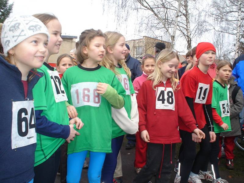 Dětské kategorie na 30. ročníku populárního běhu Pečecká desítka v Pečkách. 