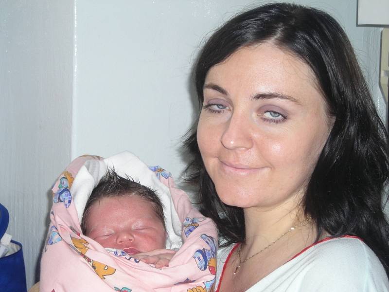 Natálka Daňková se narodila 27. října v Kolíně. Vážila 3850 gramů a měřila 52 centimetrů. Doma ve Velkém Oseku ji přivítá maminka Petra a tatínek Petr.