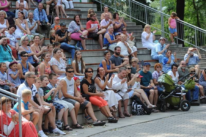 Císařský den v Kolíně zavedl příchozí zpět do historie