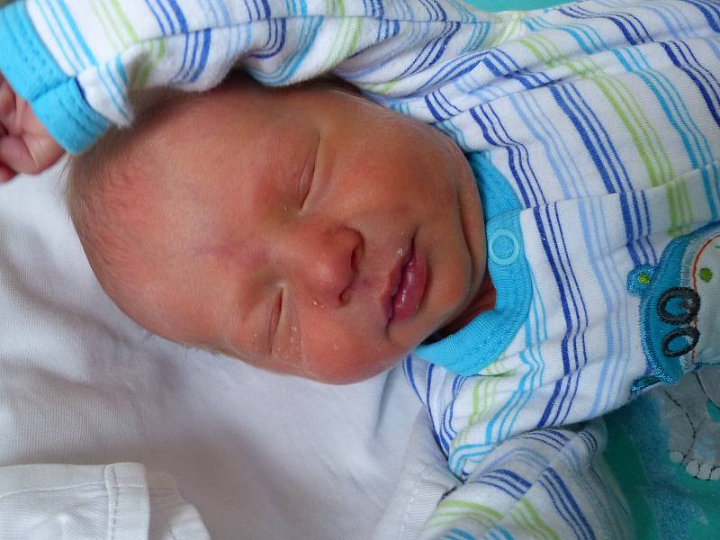 Lukáš Kovanda se narodil 8. září 2022 v kolínské porodnici, vážil 2480 g a měřil 45 cm. V Kolíně ho přivítali sourozenci Nikolas (6), Nela (5), Dominika (3) a rodiče Lucie a Josef.