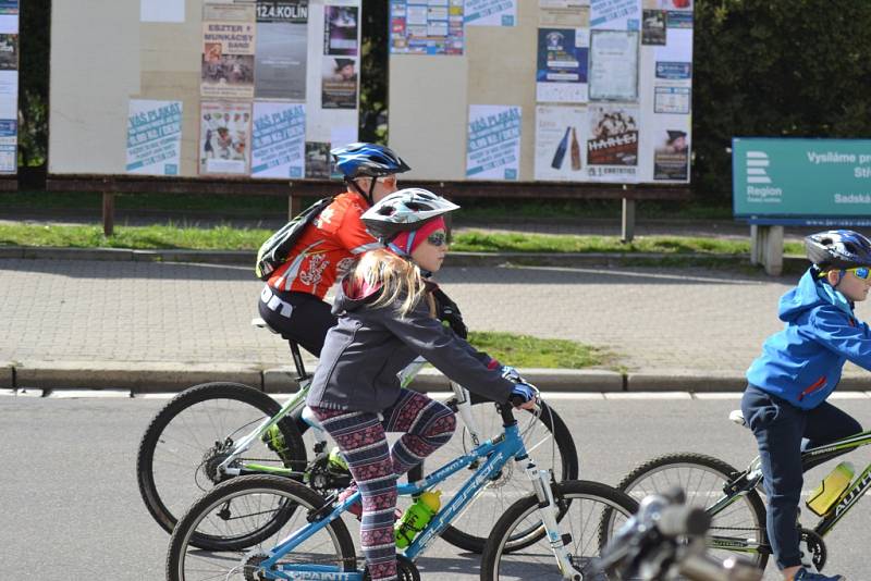 První cyklovyjížďka a slavnostní zahájení provozu Cyklistického centra v Kolíně