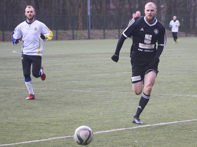 Z přípravného utkání FK Kolín - Neratovice (3:4).