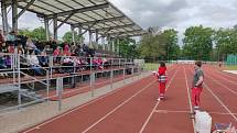 Z regionálního kola soutěže Hlídek mladých zdravotníků na atletickém stadionu v Kolíně.