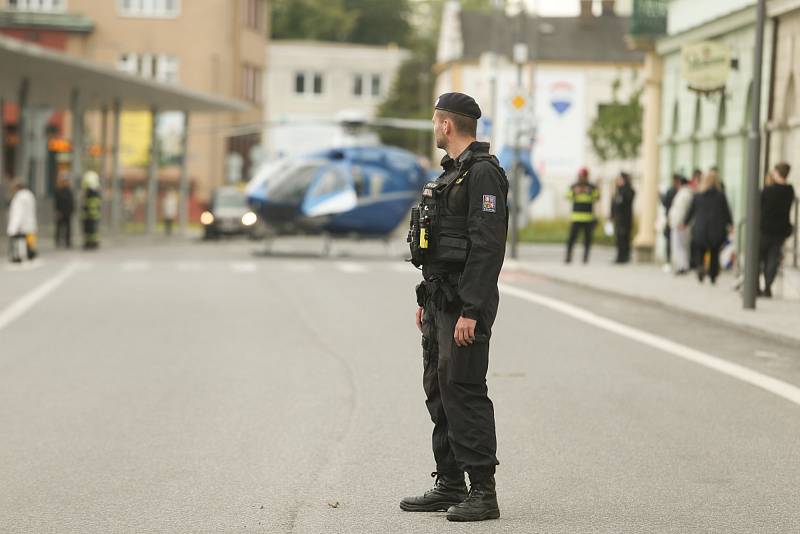 Vlak v kolejišti na nádraží v Kolíně zachytil dvě děti.