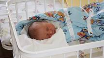 David Kýr se narodil 21. dubna 2010, kdy měřil 50 centimetrů a vážil 3450 gramů. S rodiči Michaelou a Zdeňkem Kýrovými zamíří za tříletou sestrou Barborou domů do Bečvár.