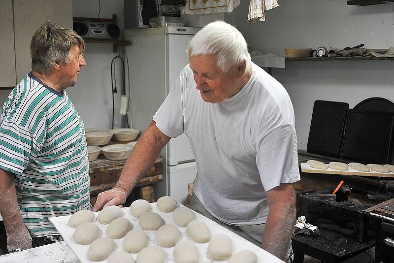 Restaurant Day a pečení chleba ve Štolmíři