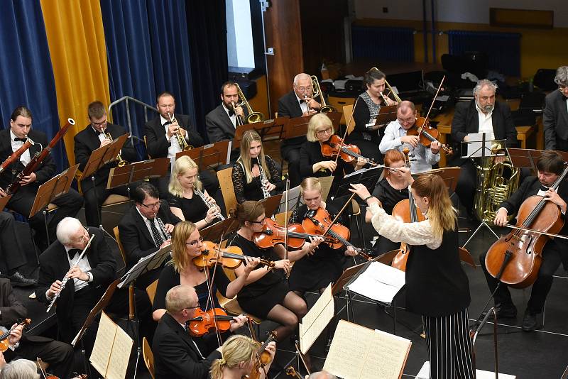 Kolínský filharmonie zahrála v Městském společenském domě.