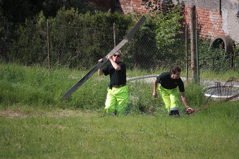 Dopravní nehoda v Zásmukách